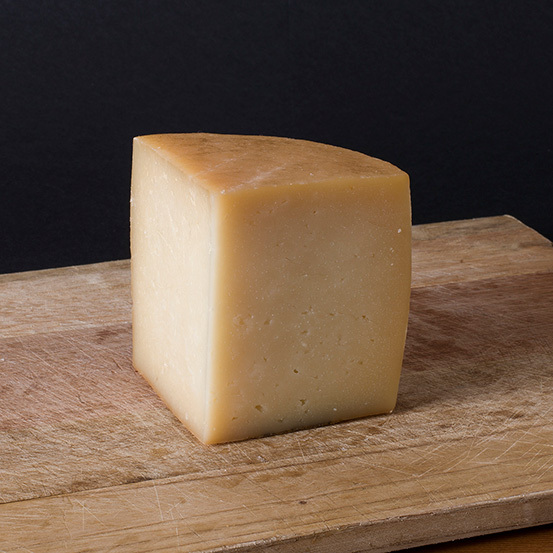 Idiazábal ahumado (cuña 300 g aprox)